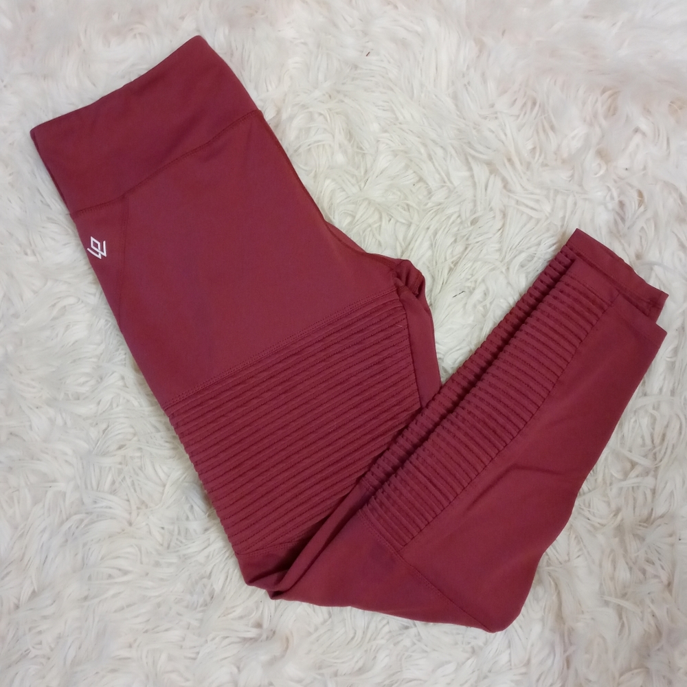 Workout Empire Red Regalia Leggings sz L